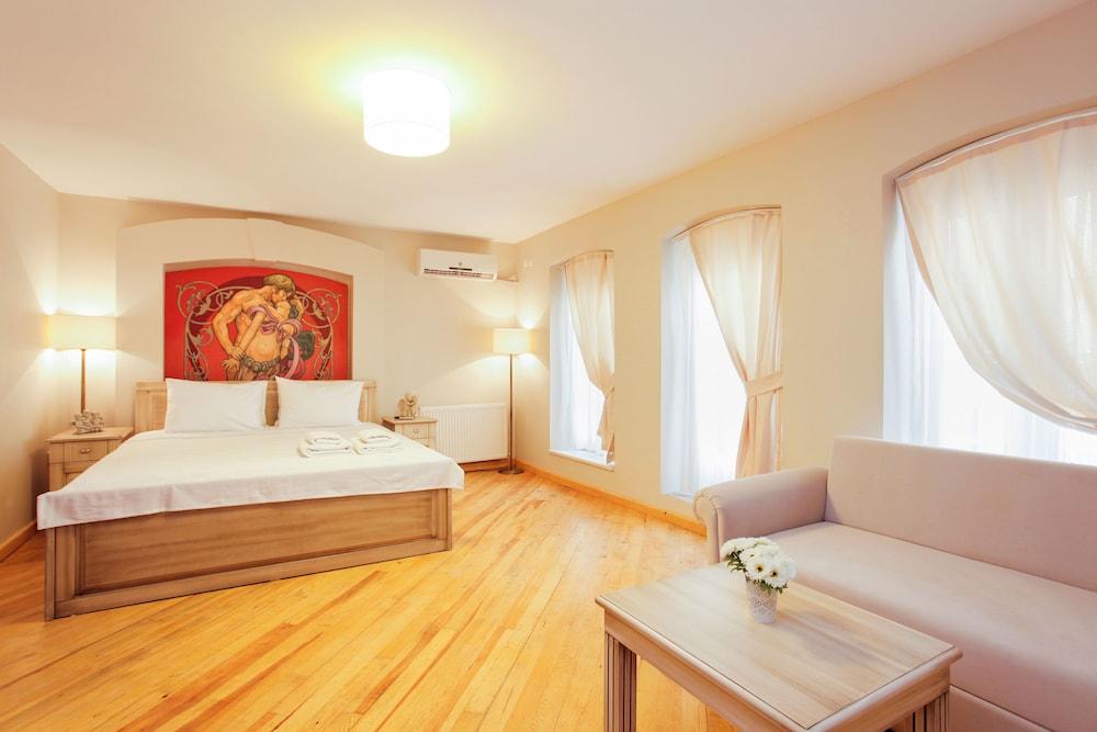 Отель The Loft 3*